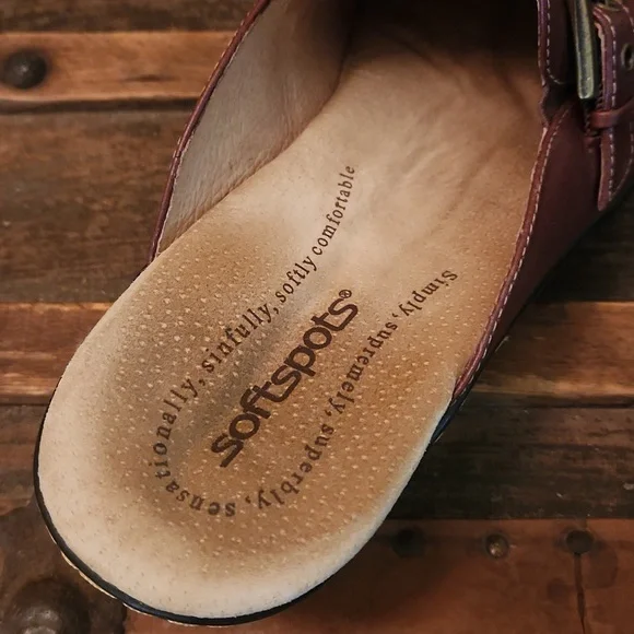 Softspots Brown Leather Loafer Mule - Picture 8 of 10